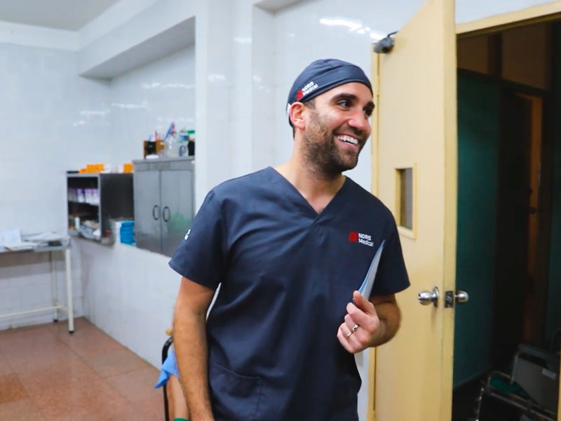 Dr. Gonzalo Lagazón, Implantex Academy graduate